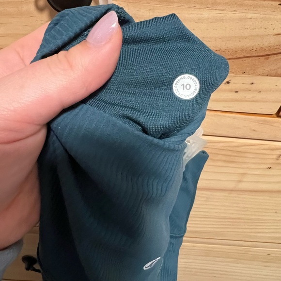 Align Ribbed Crop 23” leggings - Picture 4 of 4